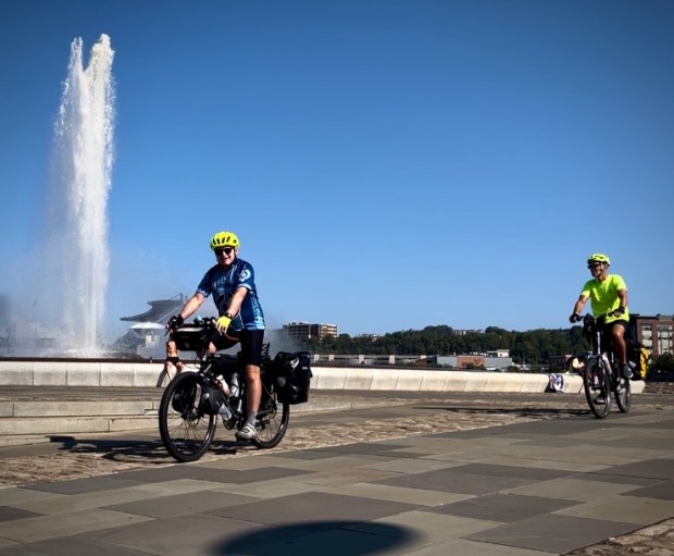 The beautiful fountain at the confluence of the Allegheny and Monongahel Rivers.